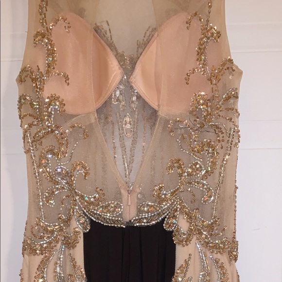 COPY - Swarovski crystal evening gown size 4 - Picture 9 of 16